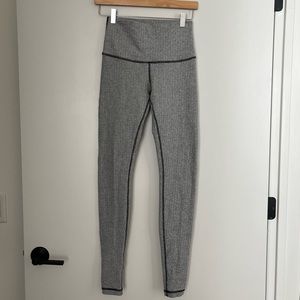 Lululemon Wunder Under Leggings (Hi-Rise), size 6
